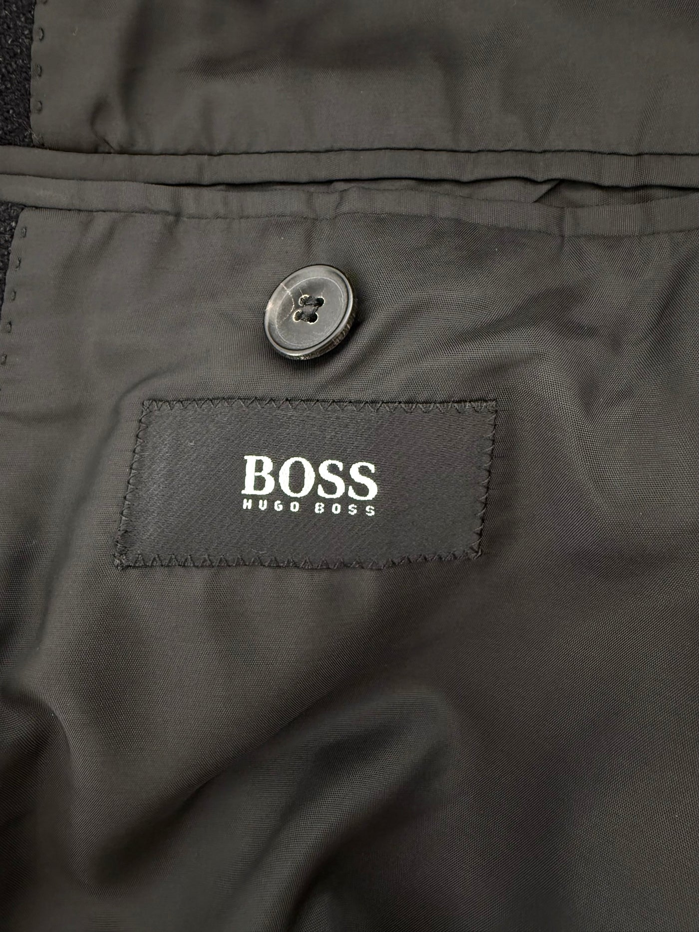 Abrigo Hugo Boss (XL)