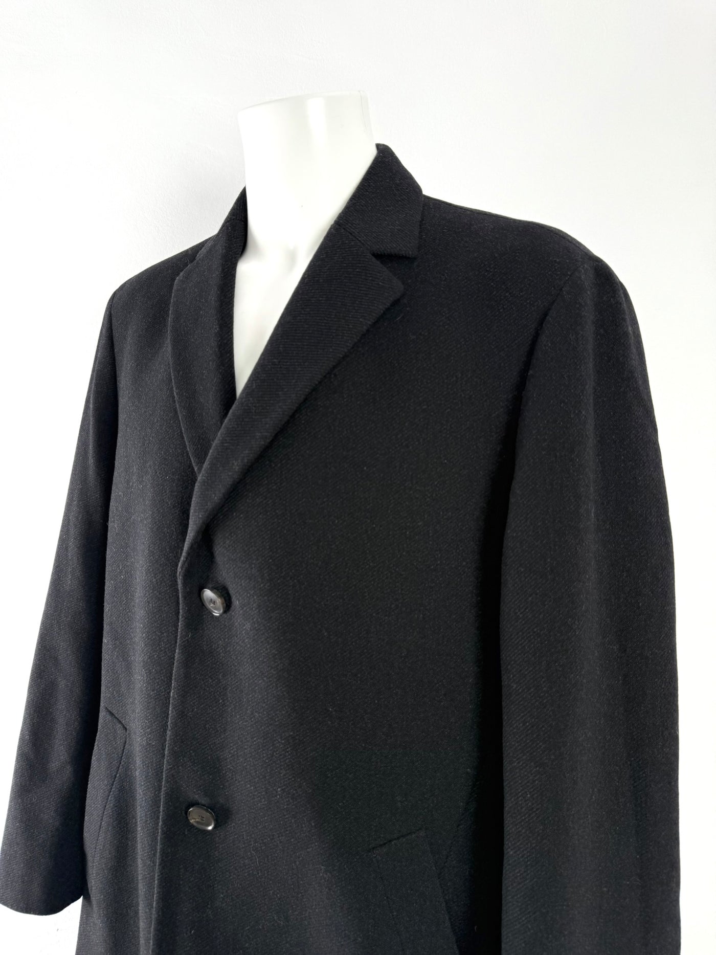 Abrigo Hugo Boss (XL)