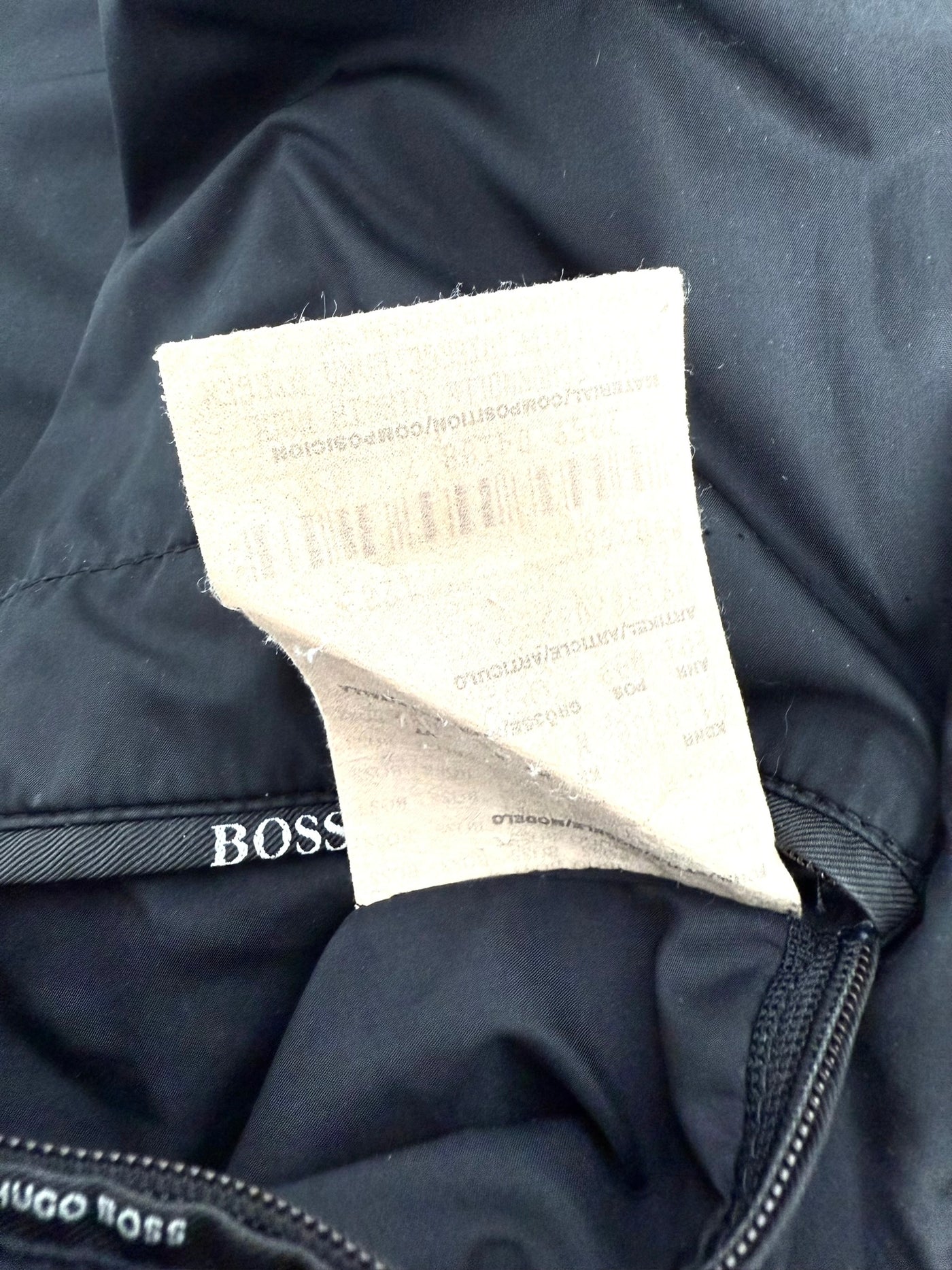 Abrigo Hugo Boss (XXL)