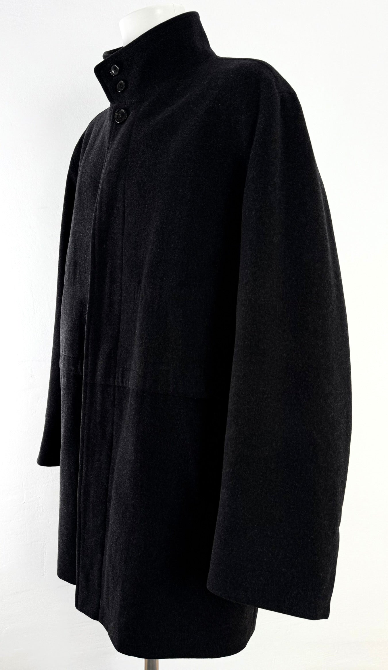 Abrigo Hugo Boss (XXL)