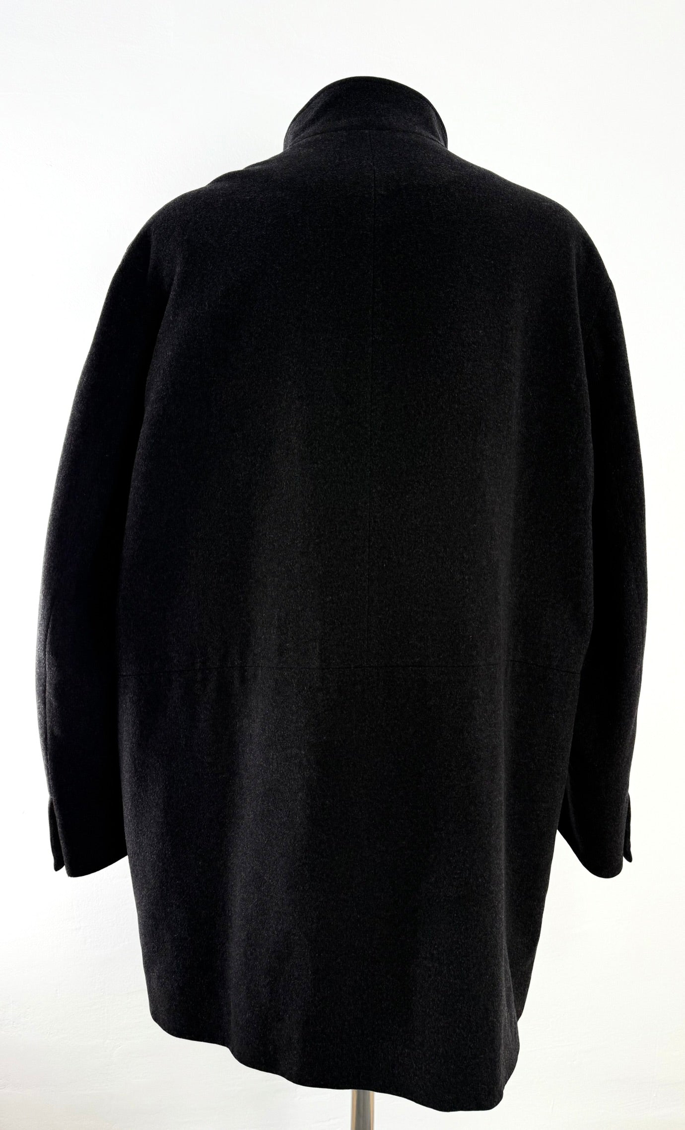 Abrigo Hugo Boss (XXL)