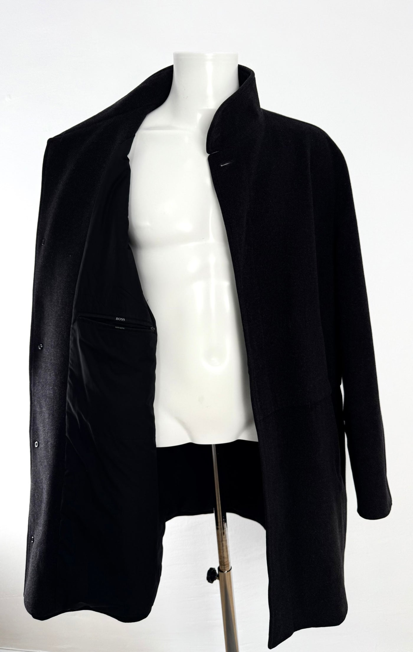 Abrigo Hugo Boss (XXL)