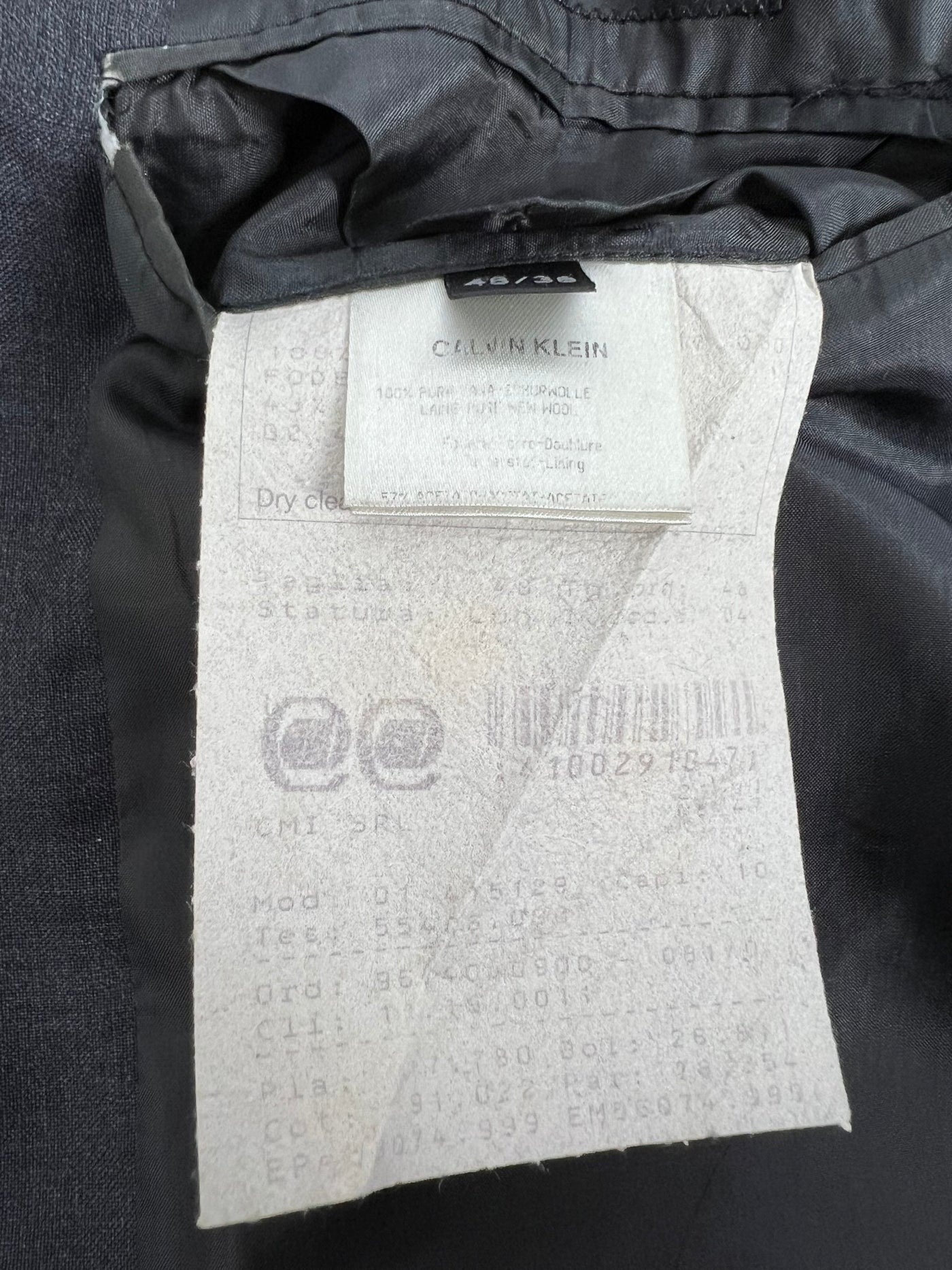 Traje completo Calvin Klein (M)