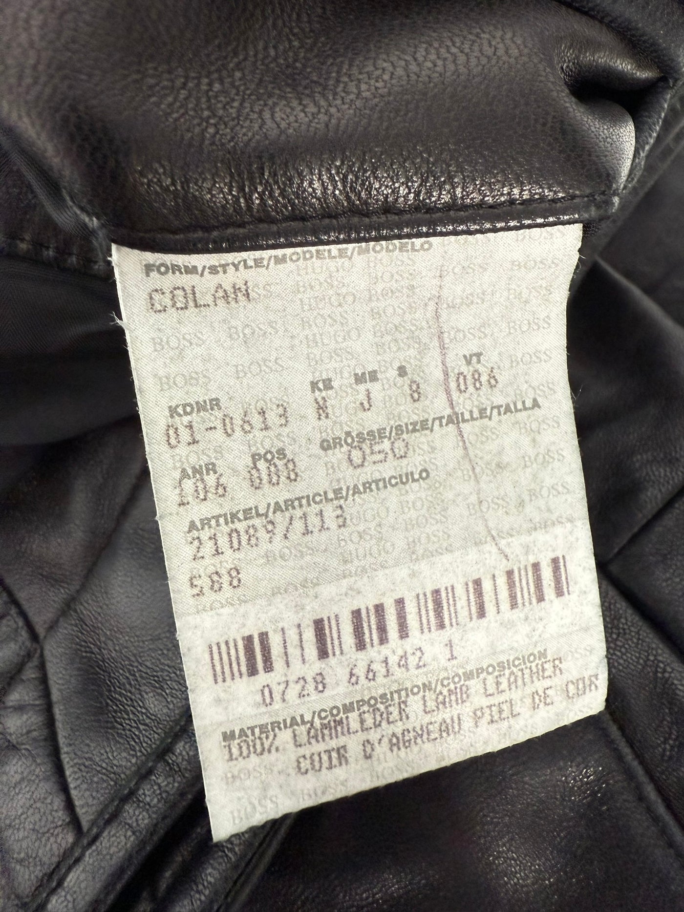 Abrigo de piel Hugo Boss (L)