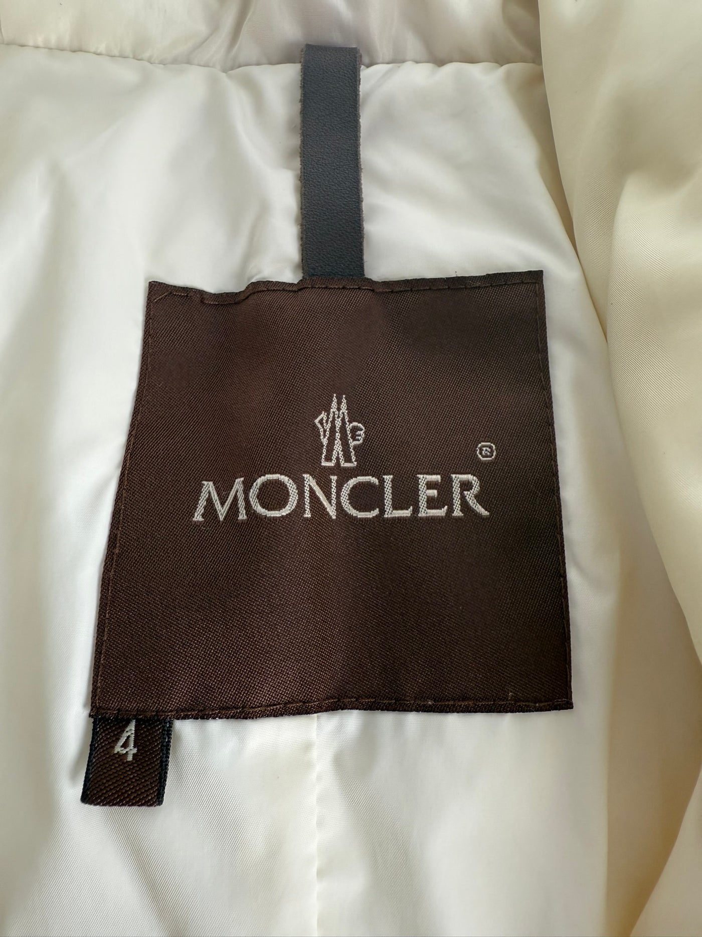 Abrigo de plumas  Moncler (L)