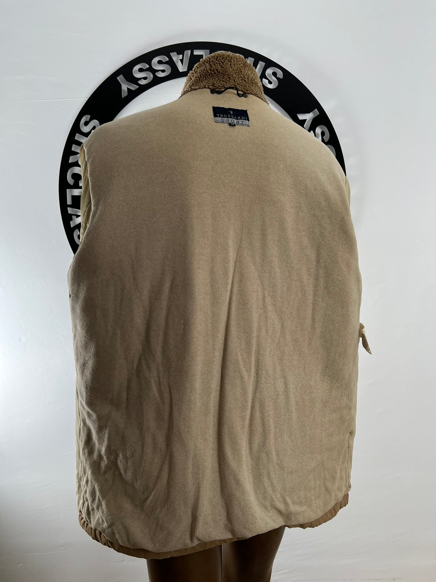 Abrigo Trussardi (XL)