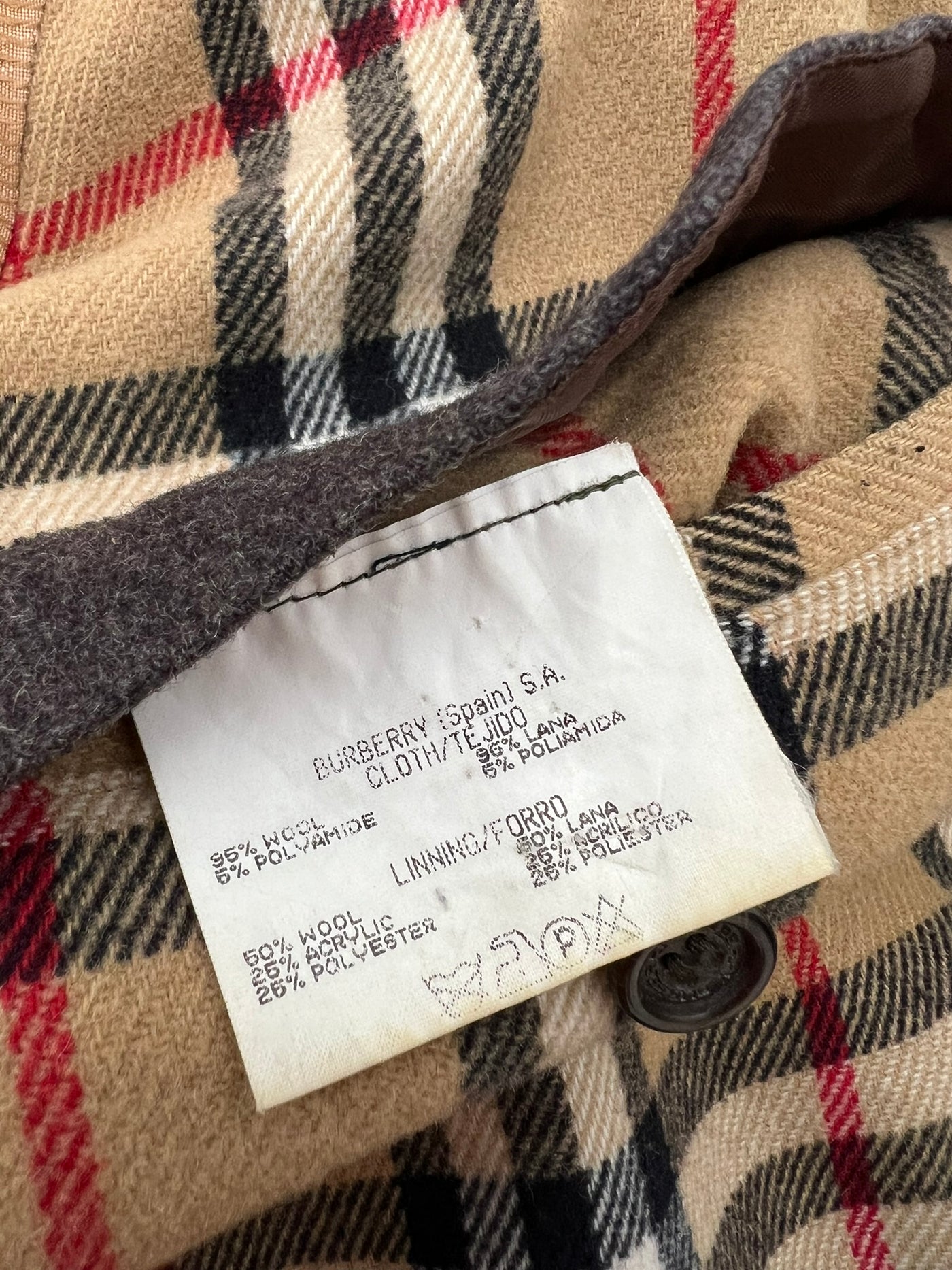 Abrigo Burberry (XL)