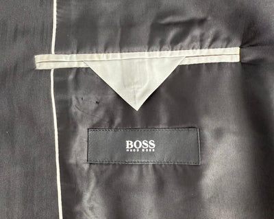 Traje Hugo Boss (M)