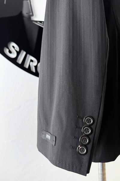 Traje Hugo Boss (M)