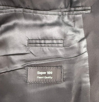 Traje Hugo Boss (M)