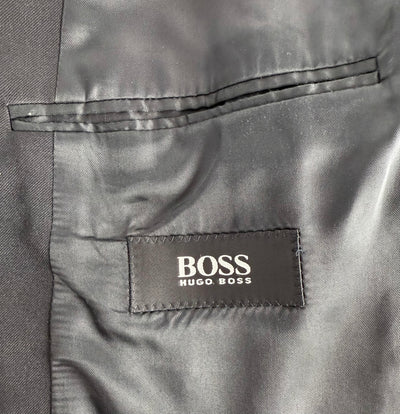 Traje Hugo Boss (M)