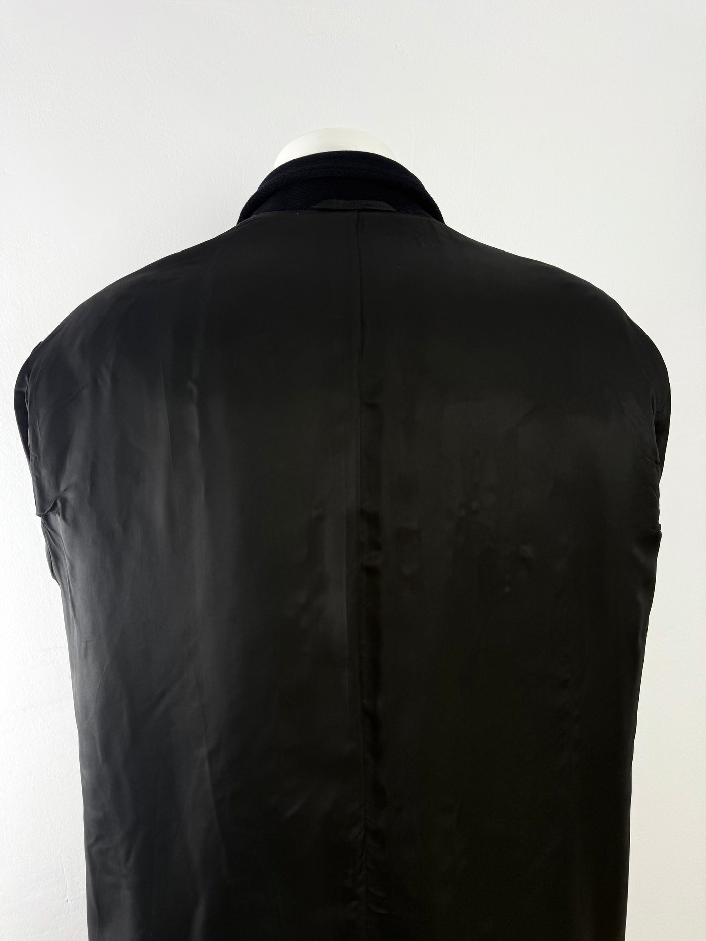 Abrigo Hugo Boss (XL)