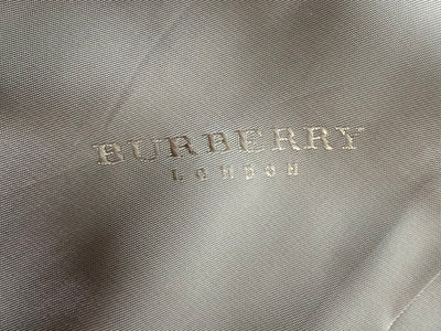 Chaqueta Burberry (L)