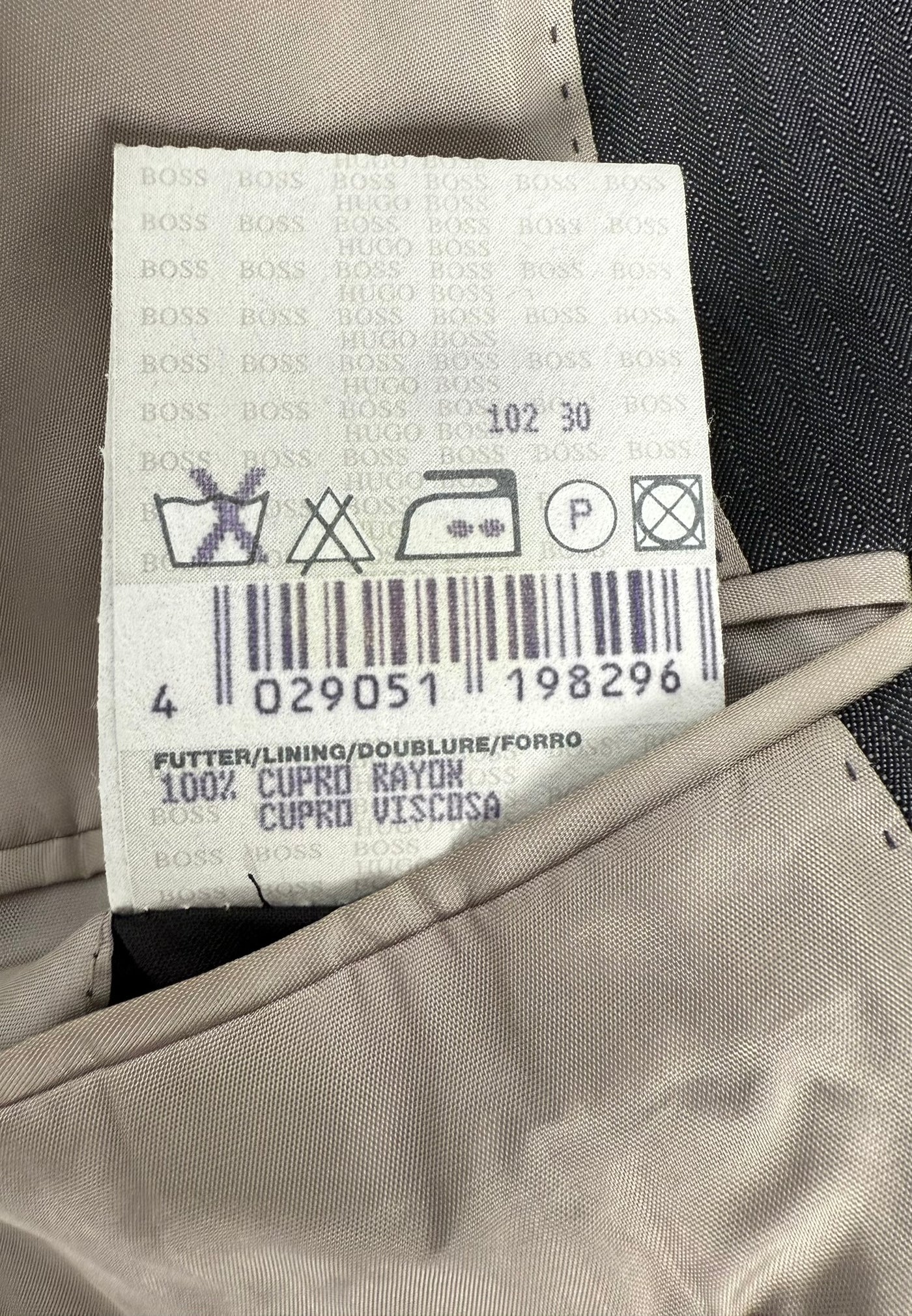Traje Hugo Boss (L)