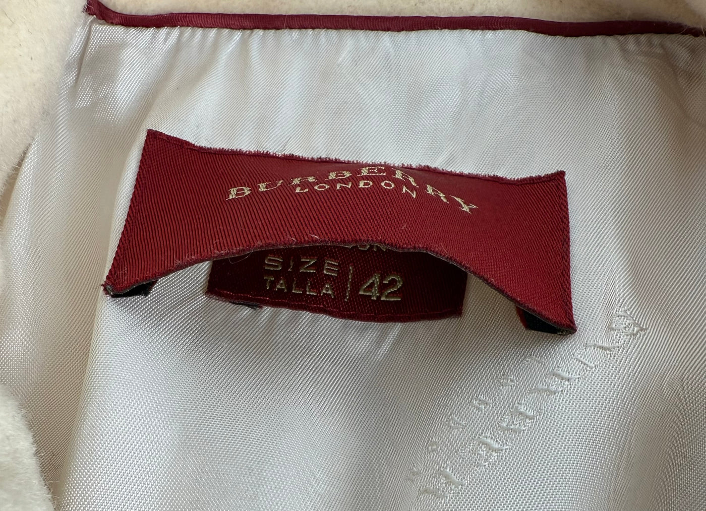 Abrigo Burberry (M)