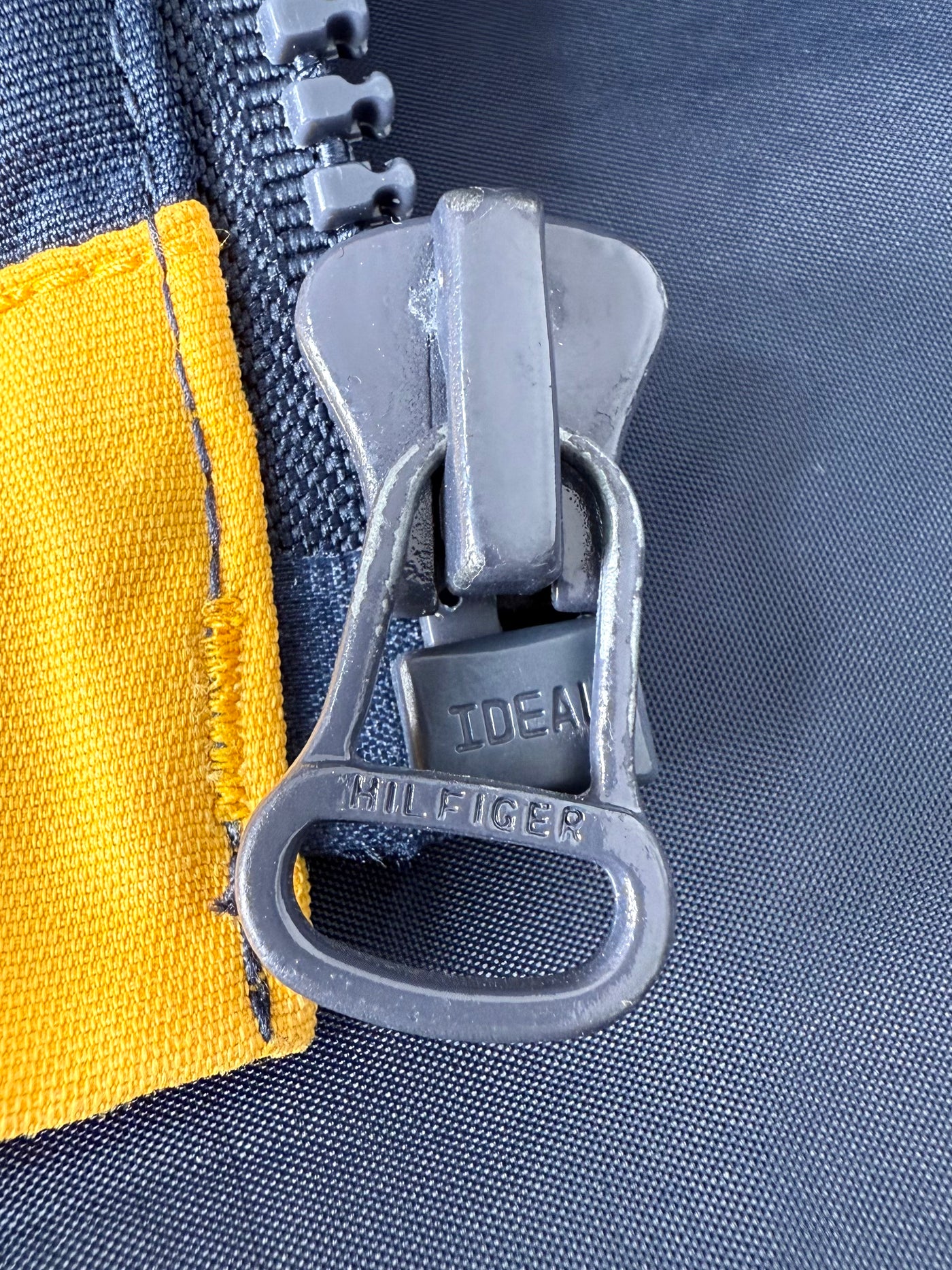 Cazadora Tommy Hilfiger (M)