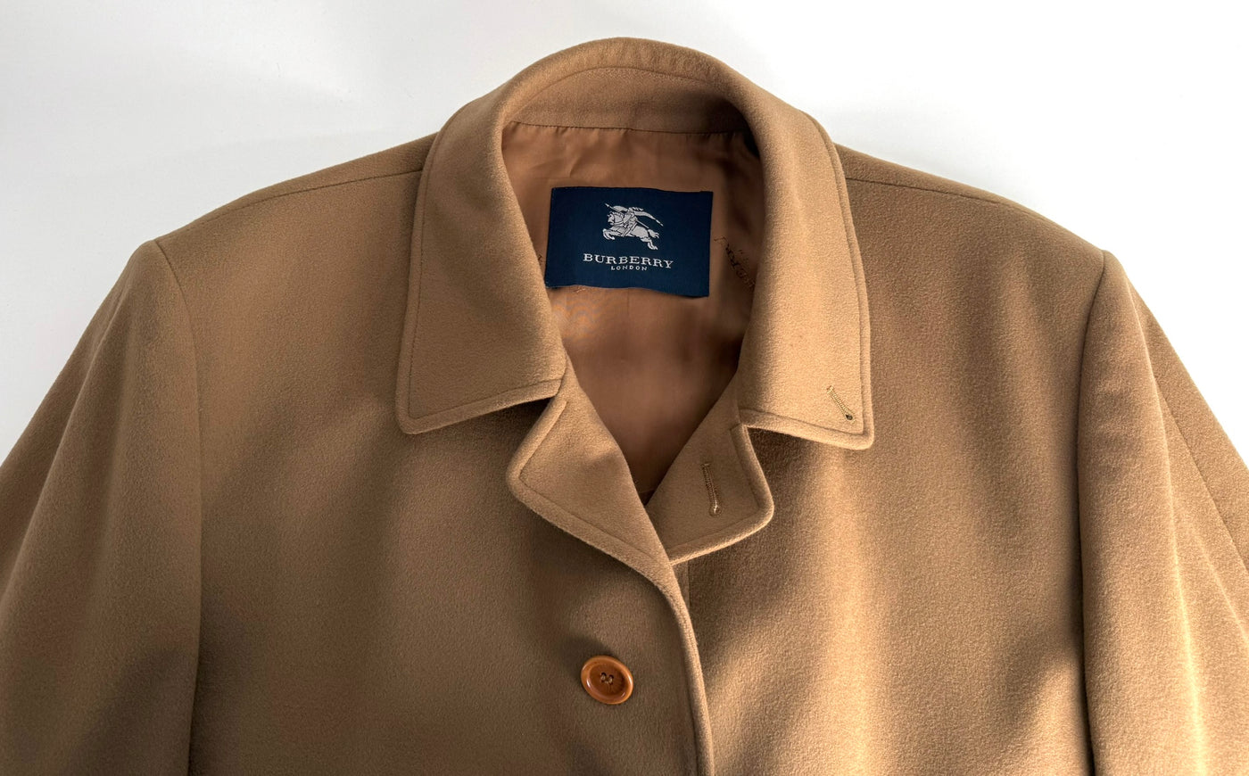 Abrigo Burberry (M)