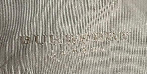 Abrigo Burberry (M)