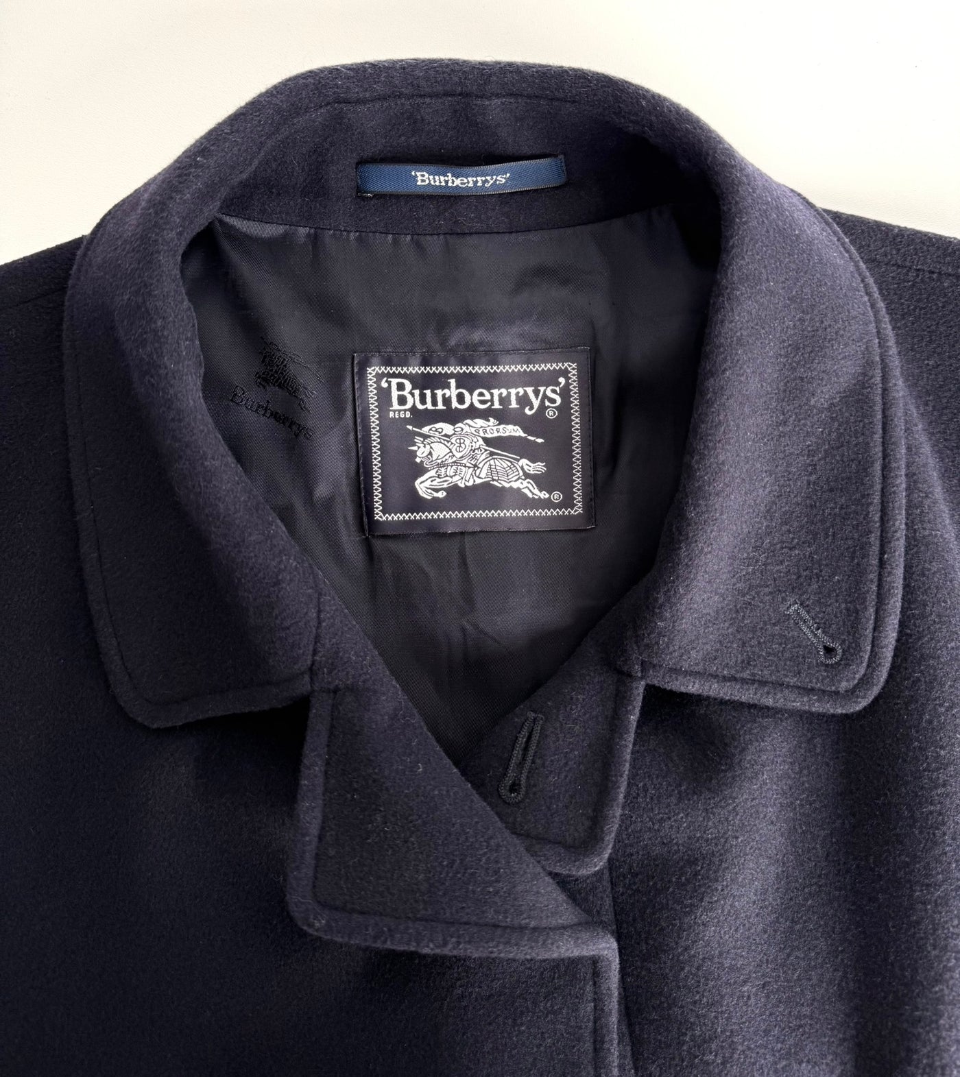Abrigo Burberry (XXL)
