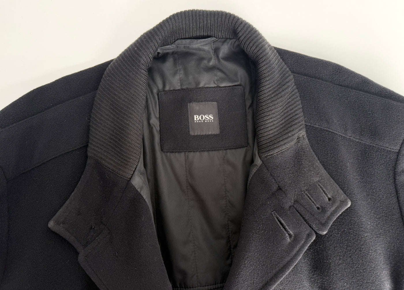 Abrigo Hugo Boss (XXL)