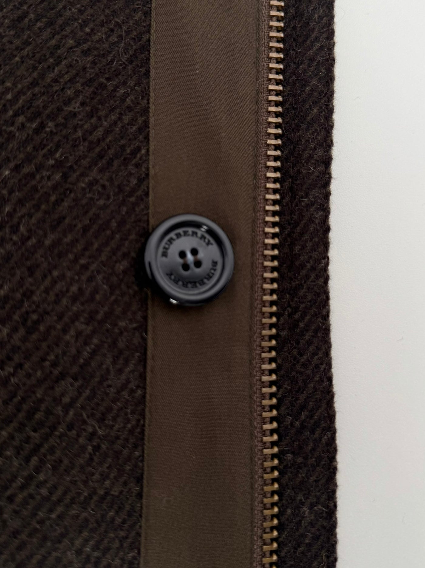 Abrigo Burberry (XL)